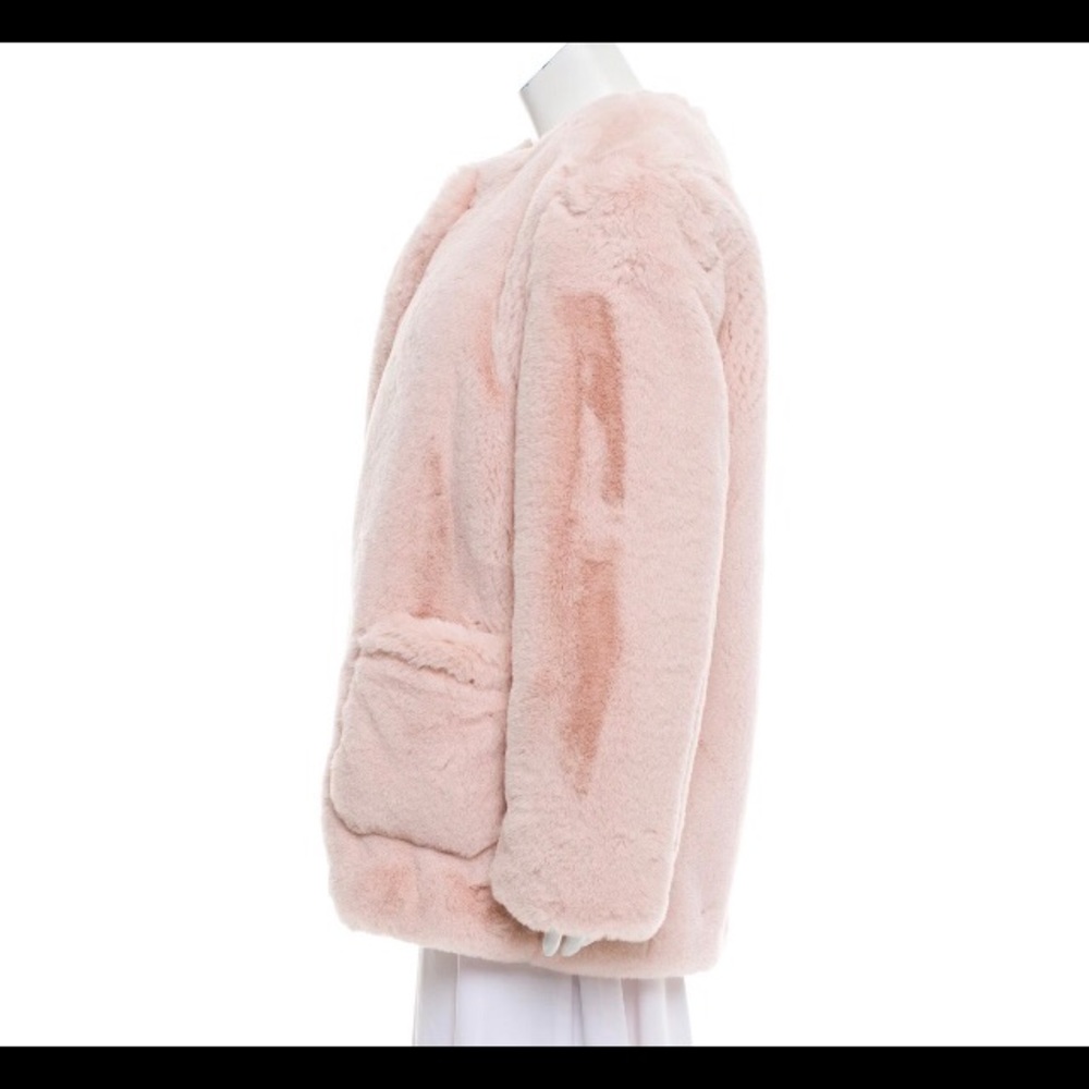 APPARIS-NWT Light Pink Oversized Fluffy Coat - Picture 15 of 15